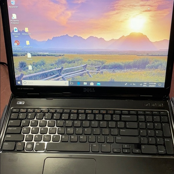 Dell laptop - Picture 4 of 5